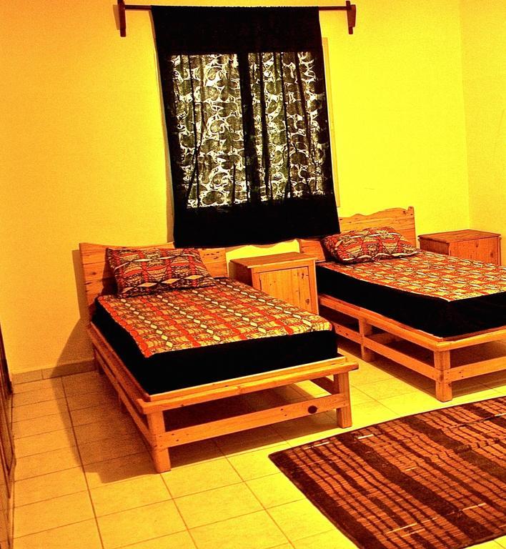 Ker Jahkarlo Hotel Yof Ruang foto